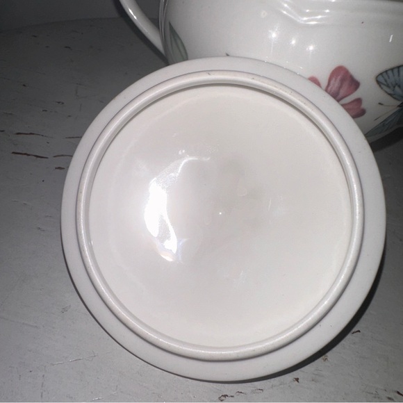 Lenox Butterfly Meadow Lidded Double Handle Sugar Bowl Artist Louise Le Luyer - Picture 7 of 9